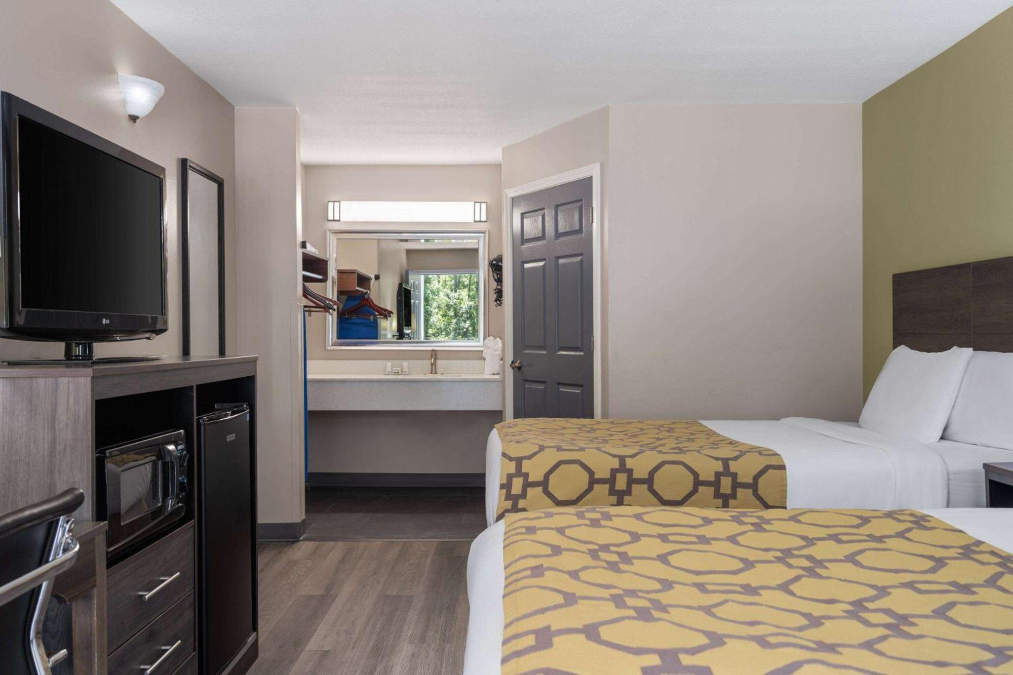 Baymont By Wyndham