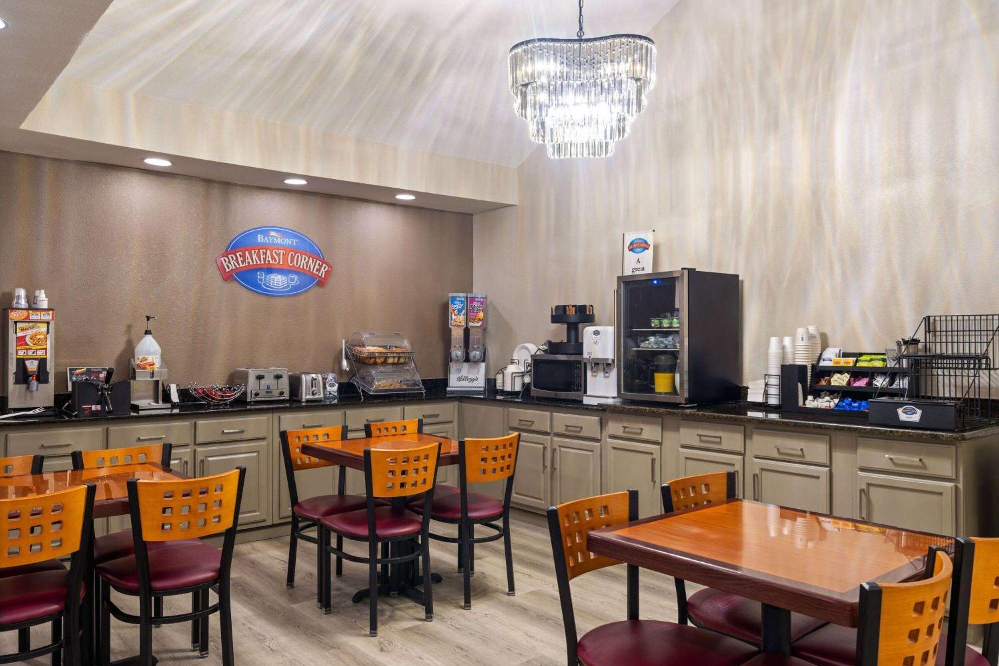 Hotel Baymont By Wyndham 2*
